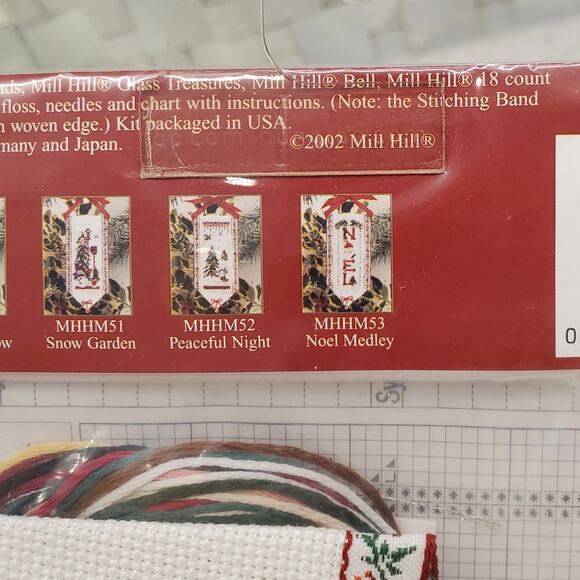 Vintage Mill Hill Holiday Medley Shepherdess Angel 2002 Stitching Kit NEW RARE - Picture 5 of 6